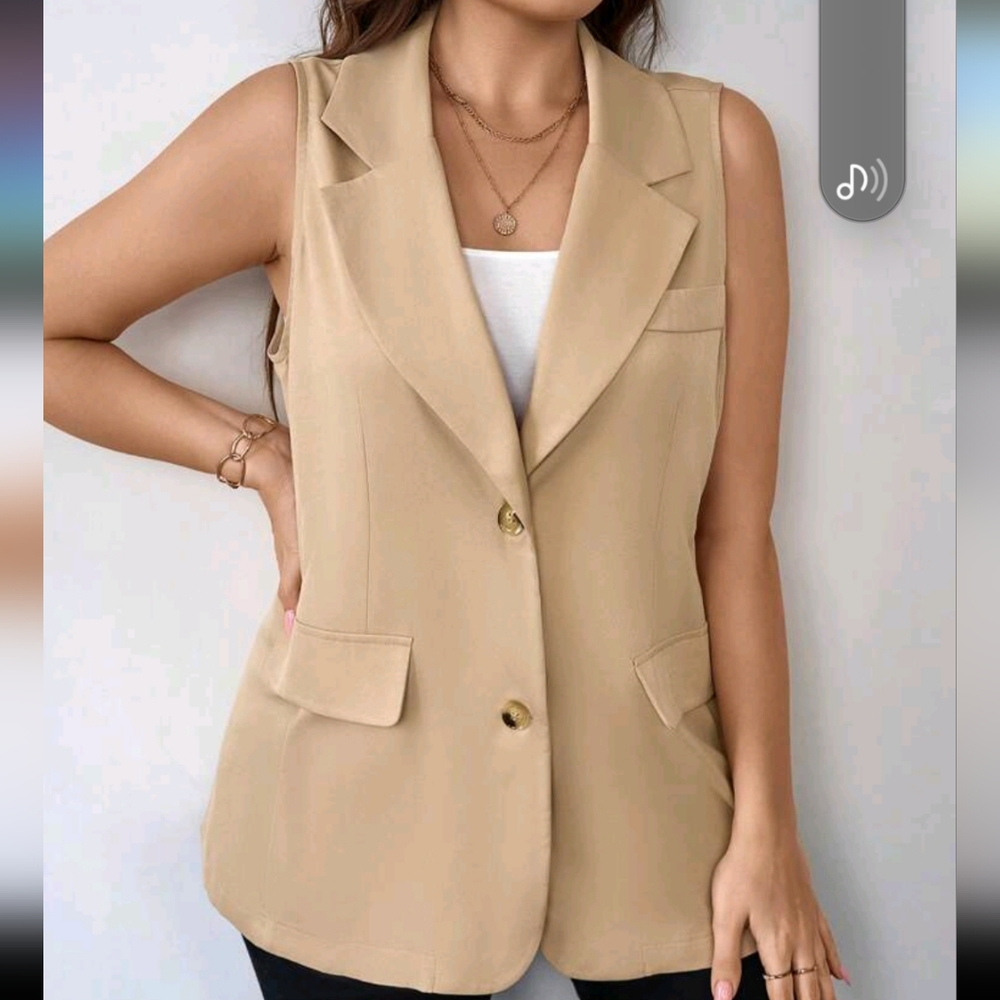 Blazer vest with buttons